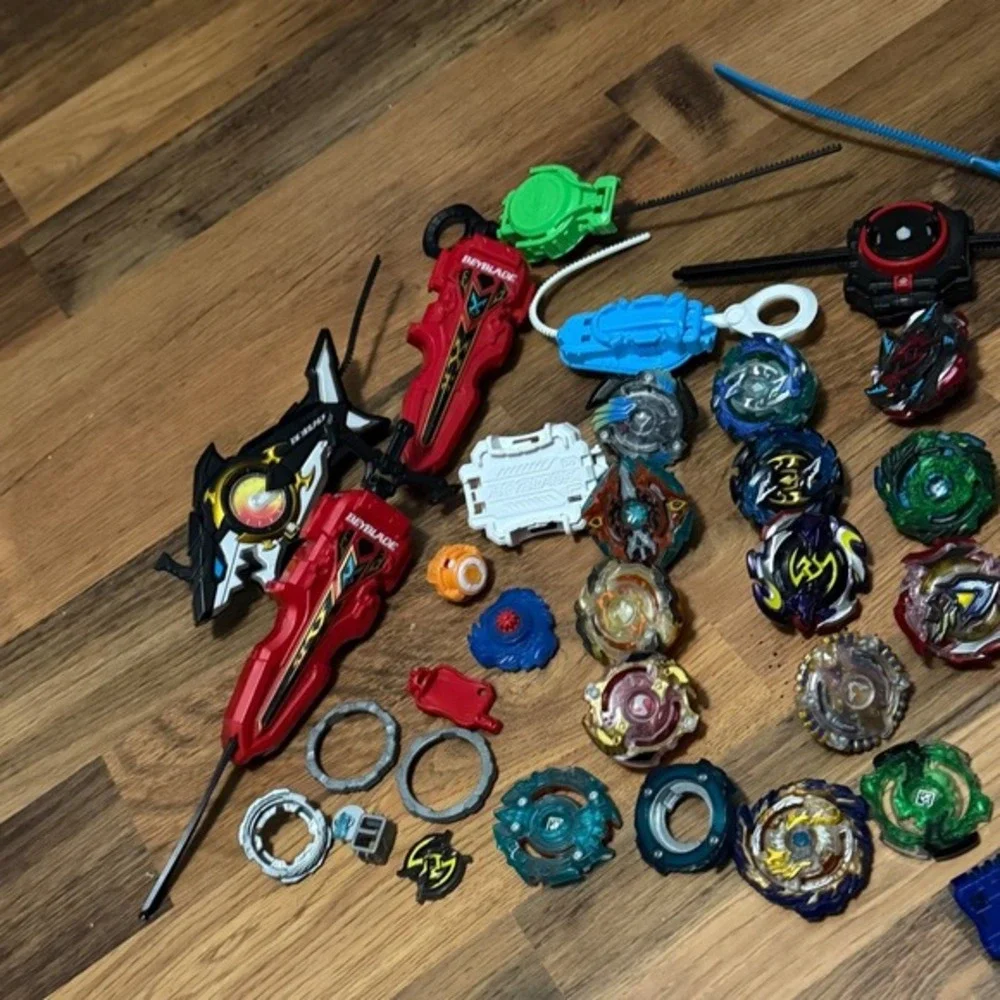 Beyblade‎ Lot Beyblades Rip Cords Launchers Metal Fusion Burst Parts